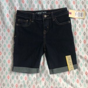 S (6/6x) Cherokee Bermuda Shorts